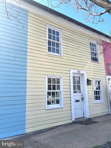 113 S Payne St, Alexandria, VA 22314