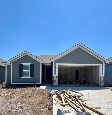 2245 NW 94th St, Kansas City, MO 64154