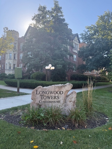 10905 S Longwood Dr Unit 3, Chicago, IL 60643