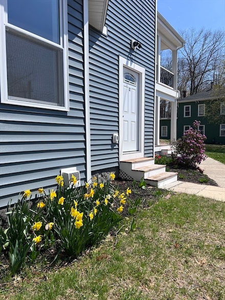 164 Ashburnham St Unit 2, Fitchburg, MA 01420