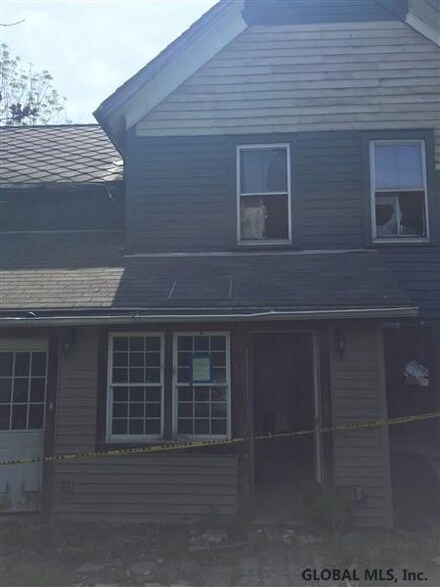 2 5th St, Ravena, NY 12143