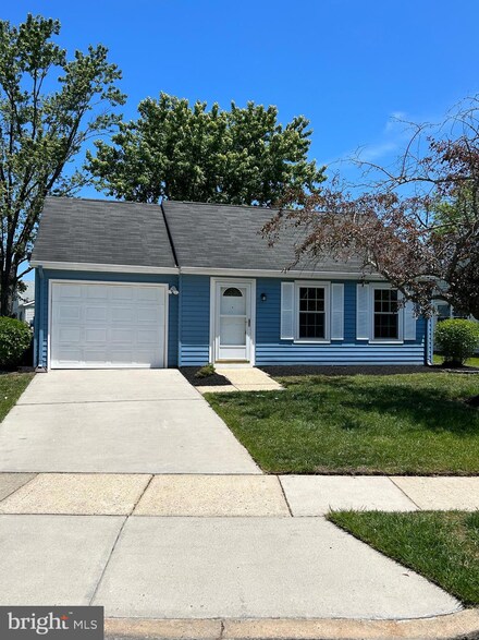 54 Marlborough Dr, Southampton, NJ 08088