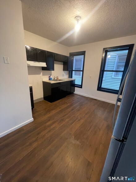 86 Spring St, New Haven, CT 06519