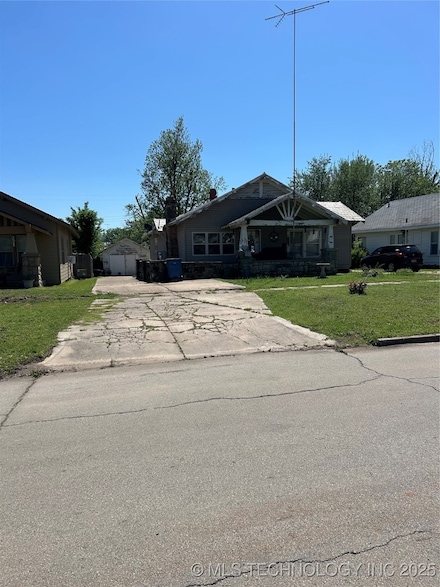 1123 E Moses St, Cushing, OK 74023