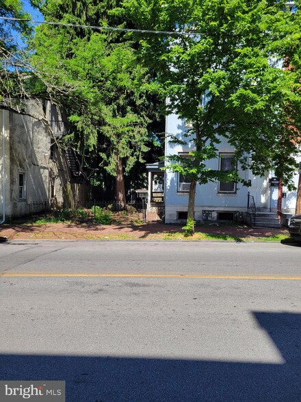 719 Swede St, Norristown, PA 19401