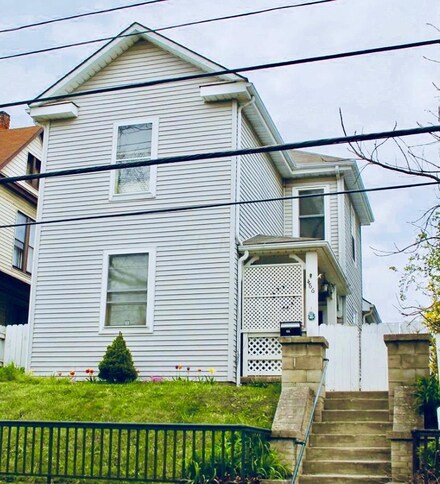 466 E 2nd Ave, Columbus, OH 43201