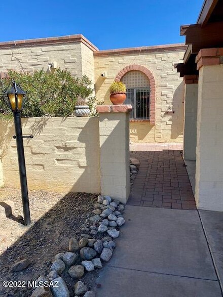2720 N Magnolia Ave, Tucson, AZ 85712