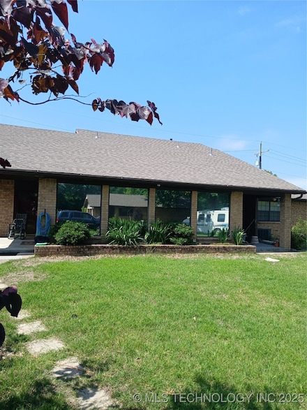 715 Kiowa St, Hartshorne, OK 74547