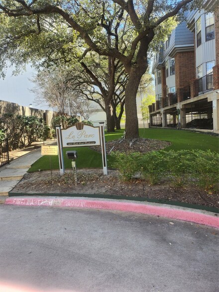 8610 Turtle Creek Blvd Unit 105, Dallas, TX 75225
