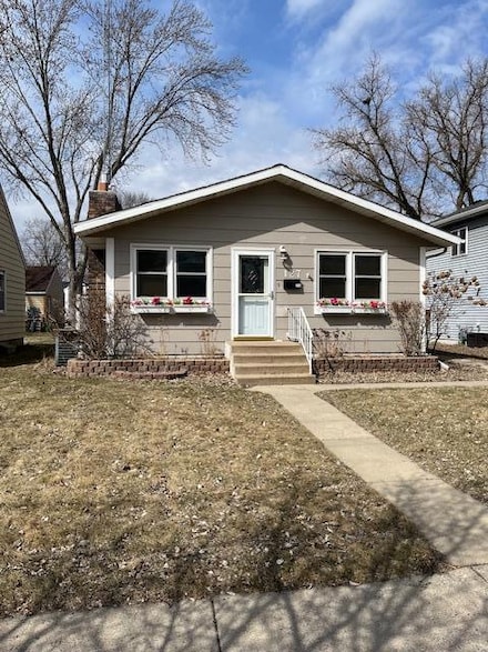 127 31st Ave N, Saint Cloud, MN 56303