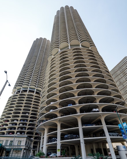 300 N State St Unit 4127, Chicago, IL 60654