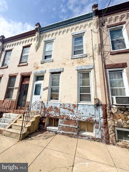 3139 French St, Philadelphia, PA 19121