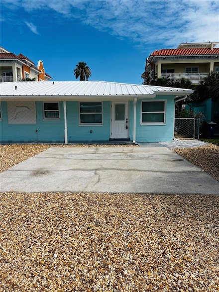 160 175th Terrace Dr E Unit E, Redington Shores, FL 33708
