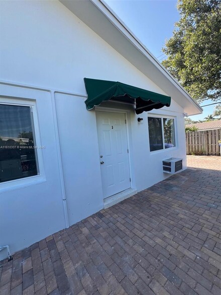1831 NE 56th St Unit 3, Fort Lauderdale, FL 33308