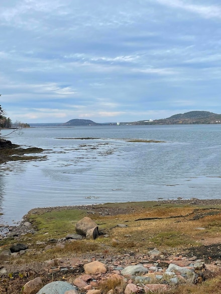 M16L10 S River Rd, Calais, ME 04619