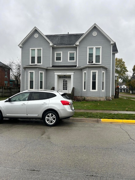 312 Jefferson St, New Carlisle, OH 45344
