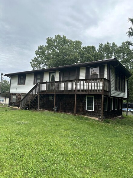 755 W Antioch Rd, Springville, TN 38256