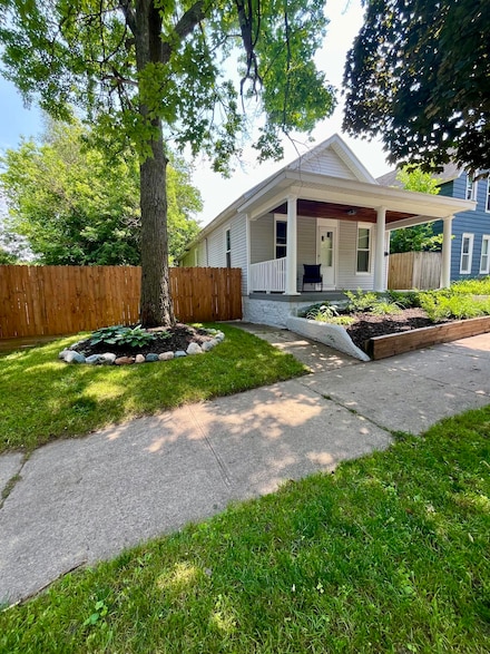 716 Coit Ave NE, Grand Rapids, MI 49503