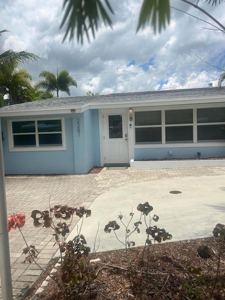 2281 SW 15th St, Fort Lauderdale, FL 33312