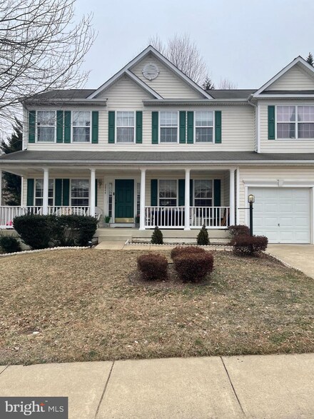 2844 Myrtlewood Dr, Dumfries, VA 22026