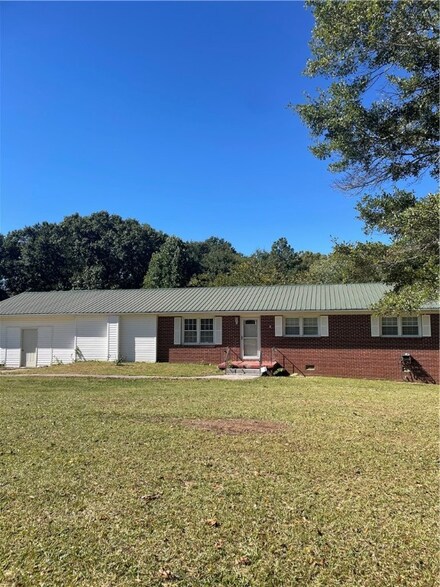 500 Wesley Ct, Starr, SC 29684