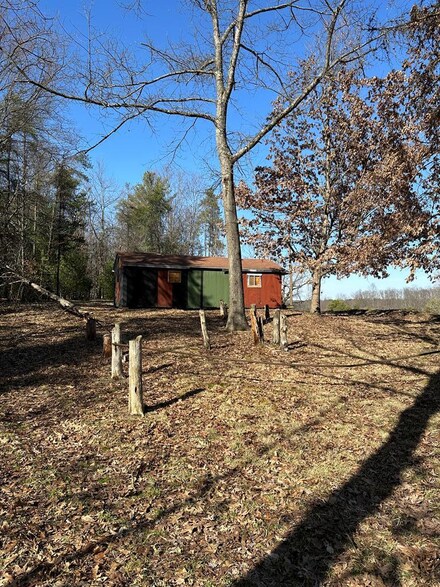 943 Walley Run Dr, Leeper, PA 16233