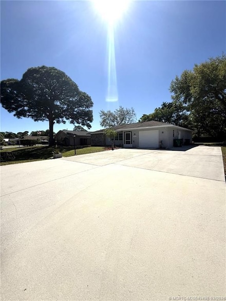 1526 SE Minorca Ave, Port Saint Lucie, FL 34952