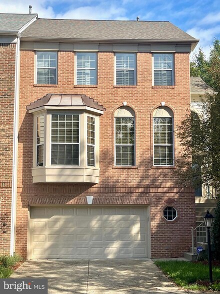 20870 Trinity Square, Sterling, VA 20165