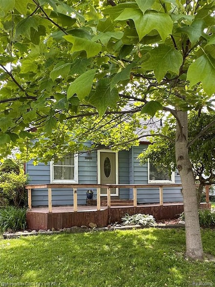1888 Griffith Ave, Berkley, MI 48072