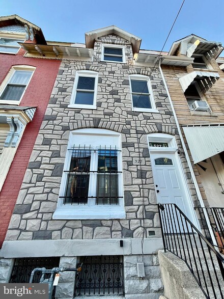 527 Bingaman St, Reading, PA 19602