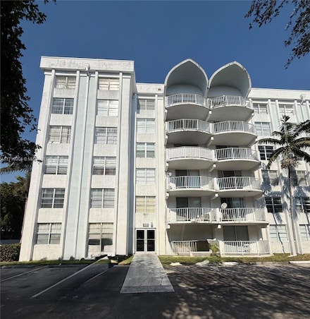 482 NW 165th St Unit A-307, Miami, FL 33169