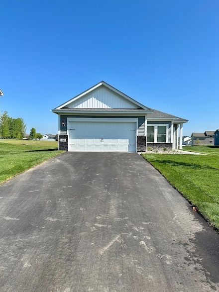 445 Wildflower Ln, Waverly, MN 55390