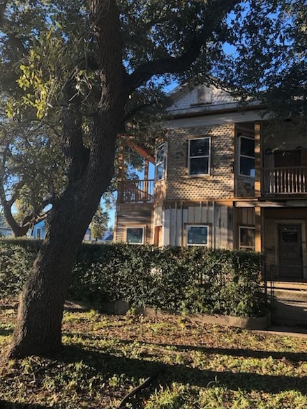 3228 Bernardo de Galvez, Galveston, TX 77550