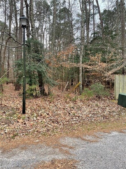 420 Yorkville Rd, Yorktown, VA 23692