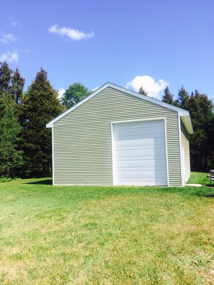 12710 S Poor Sea Rd, Kinross Charter Township, MI 49752