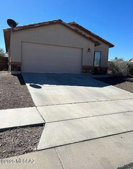 2912 N Xochi Pilli Dr, Tucson, AZ 85745