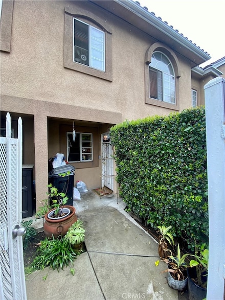 15044 Nordhoff St Unit 8, North Hills, CA 91343