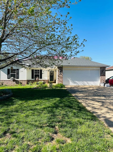 4723 W Portland St, Springfield, MO 65802