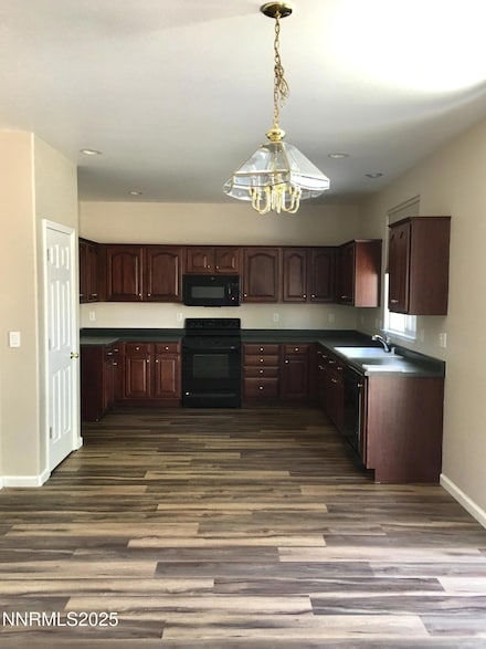1998 Amber Leaf Ct, Sparks, NV 89434