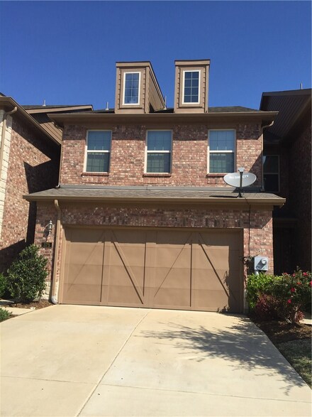 375 Dublin St, Lewisville, TX 75067