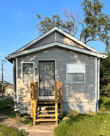 2403 Massachusetts St, Gary, IN 46407