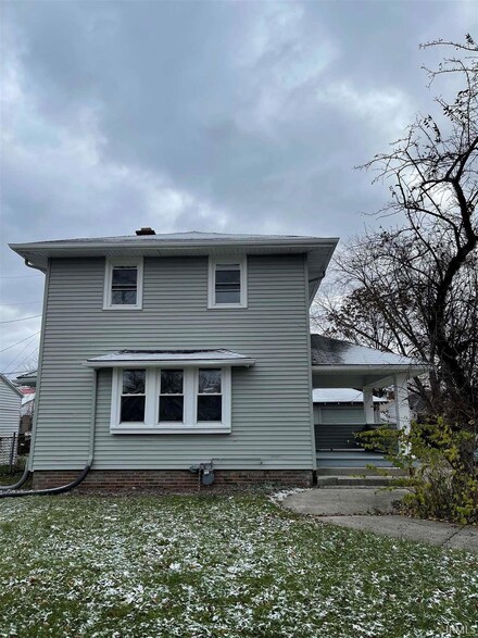 4311 Champlain Dr, Fort Wayne, IN 46806
