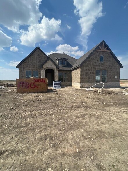 1990 County Road 200, Valley View, TX 76272
