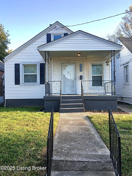 909 W Whitney Ave, Louisville, KY 40215