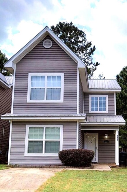143 Coral Ln, Dothan, AL 36305
