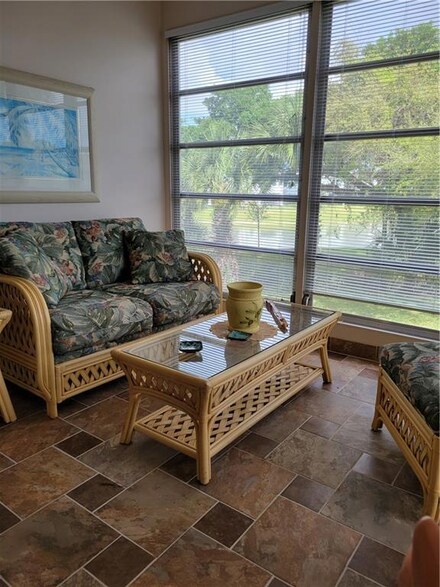 941 Crystal Lake Dr Unit 207, Pompano Beach, FL 33064