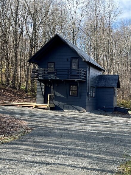 1835 Ferris Hill Rd, Roxbury, NY 12474