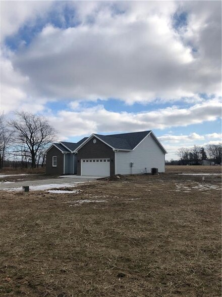 9820 E State Road 240, Fillmore, IN 46128
