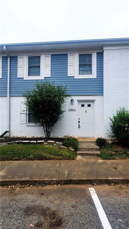 5703 Bramblegate Rd Unit L, Greensboro, NC 27409