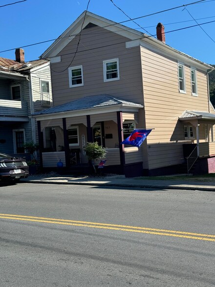 903 Main St, Clifton Forge, VA 24422